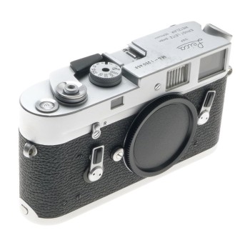 LEICA M4 CHROME 35mm RANGEFINDER CAMERA BODY JUST BEEN SERVICED PERFECT WORKING