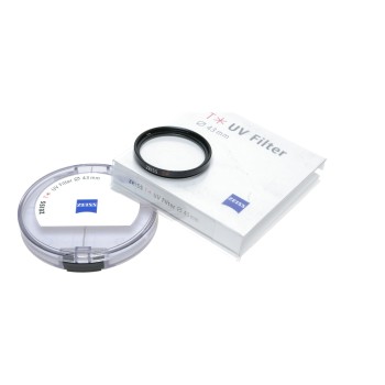 Zeiss T* UV filter 43mm for Leica M mount lenses boxed