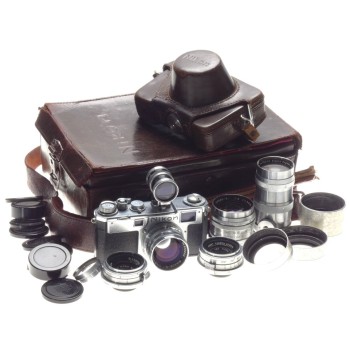 Nikon S2 rangefinder camera 5x Nippon Kogaku lenses 28,85,35,50,135mm rare kit