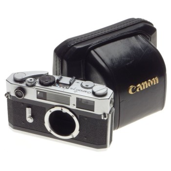 Model 7 CANON rangefinder chrome 35mm camera body only ready for M39 lens cased