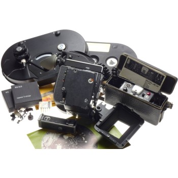 BOLEX Rex5 H16 reflex 16mm film camera 2 magazines motor battery pack bellows