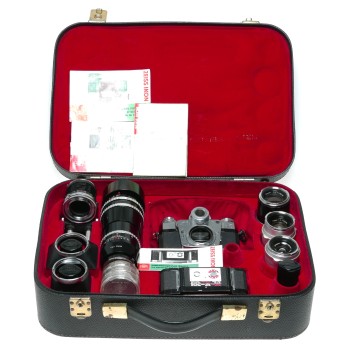 Zeiss Ikon Contarex Bullseye SLR film camera Distagon Sonnar Planar lenses macro bellows in travel case