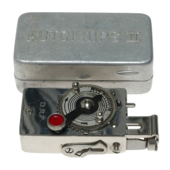 Autoknips II auxiliary self timer vintage camera accessory Wiesenhavern & Klapprott