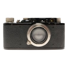 Leica II Black Rangefinder Camera Nickle Summar 5cm f/2 Lens