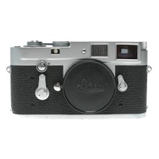 Leica M2 chrome 35mm rangefinder camera body with cap