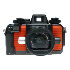 Nikonos-V underwater film camera Nikon 2.5/35mm lens SB103 set